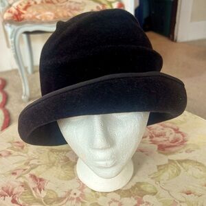 SEEBERGER HAT
